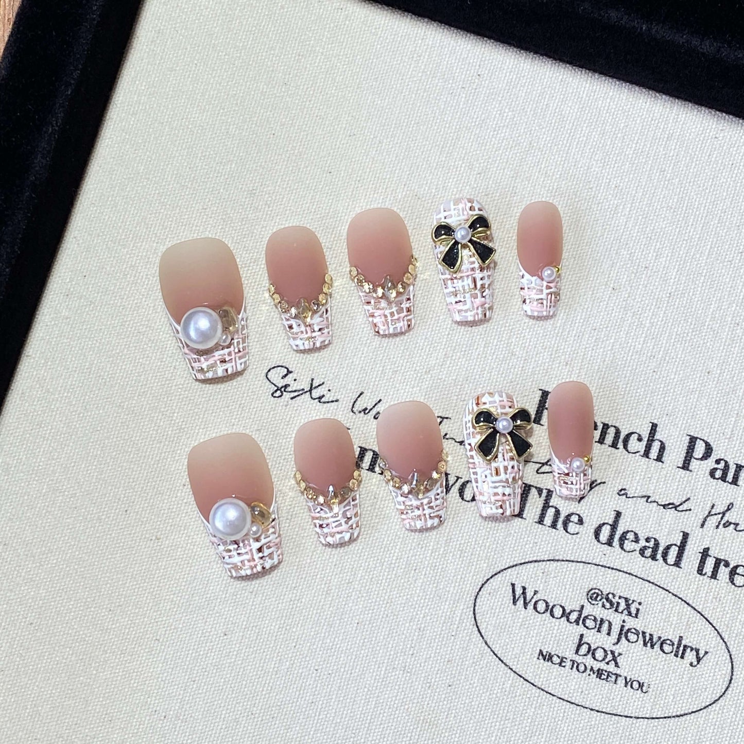 Chanel-Style