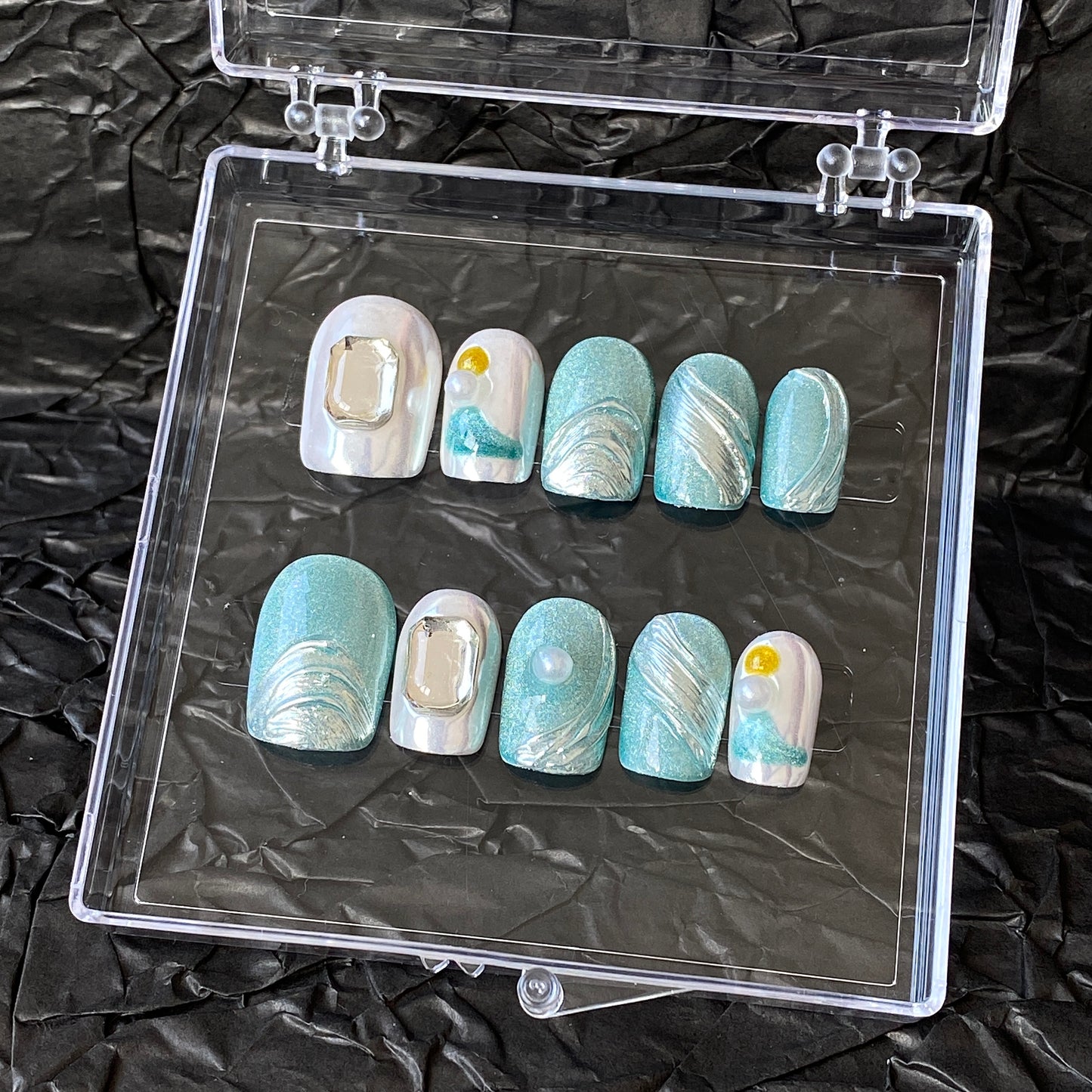 Sea & Moon
