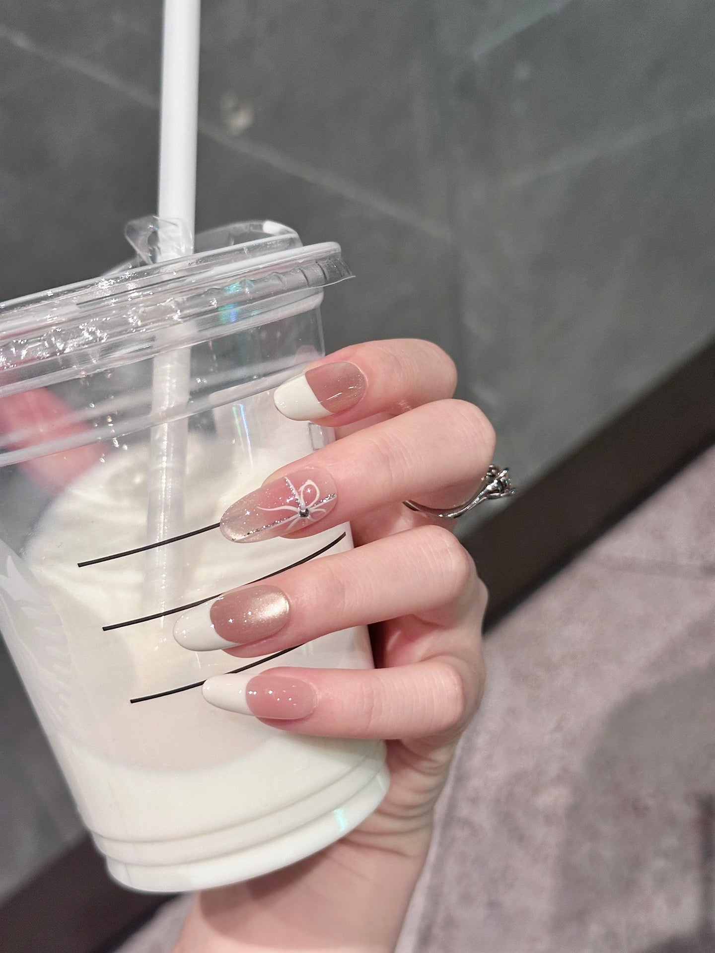 Parisian White Bow